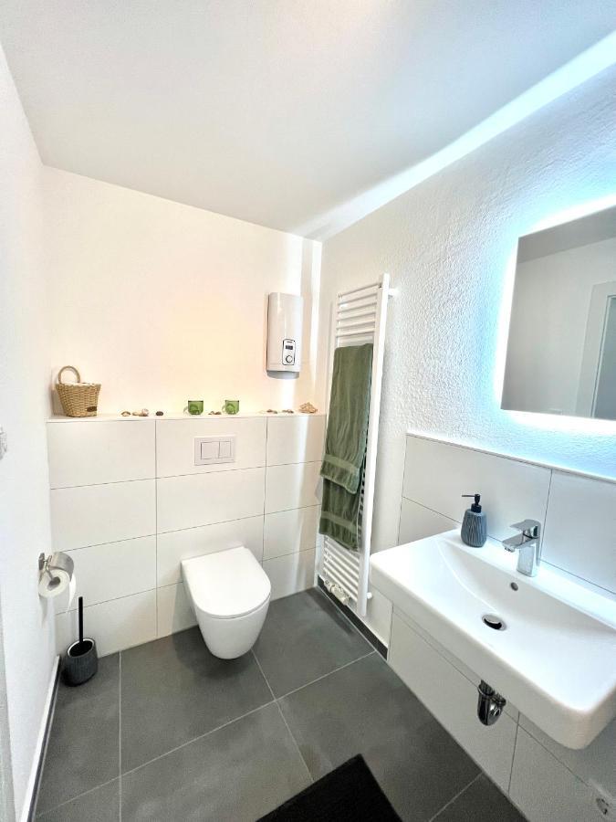 Restaurierter Altbau Mit Privatem Innenhof & Parkplatz Grossfischlingen Exteriör bild
